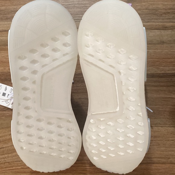 New Adidas Women’s NMD_R1 Size 7 Women Pink and Yellow - Picture 3 of 14